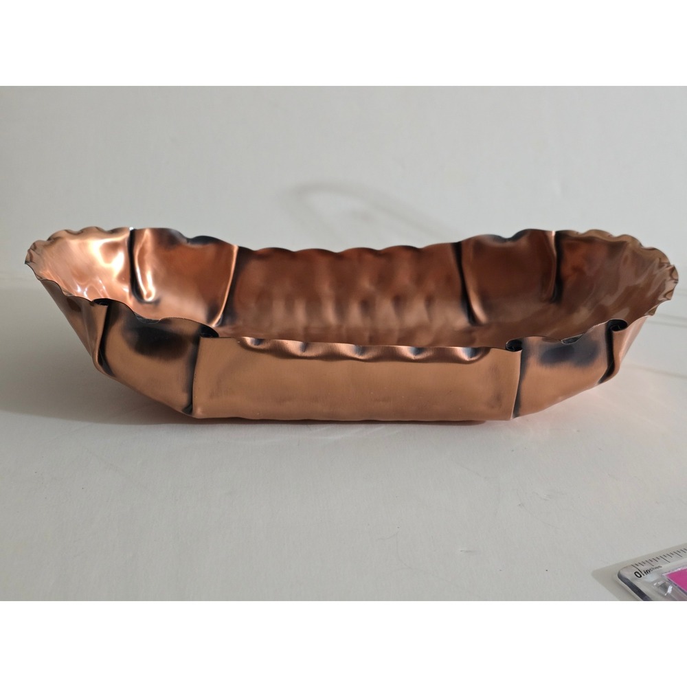 Vtg Solid‎ Copper Hammered Oval Bowl Ruffled Edge Made in USA Centerpiece Tray